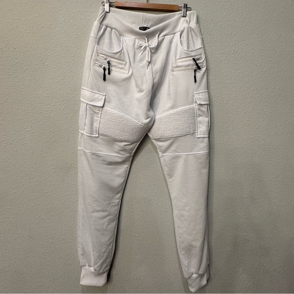 Fashionable white joggers - Picture 1 of 4